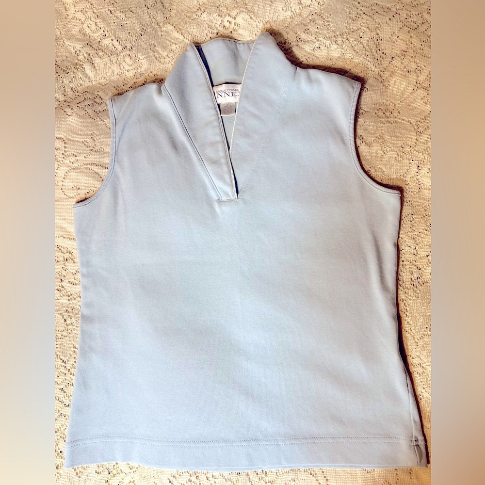 Casual Corner Annex, light blue, medium